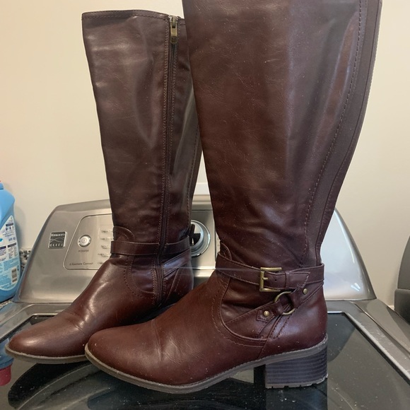 liz claiborne boots wide calf